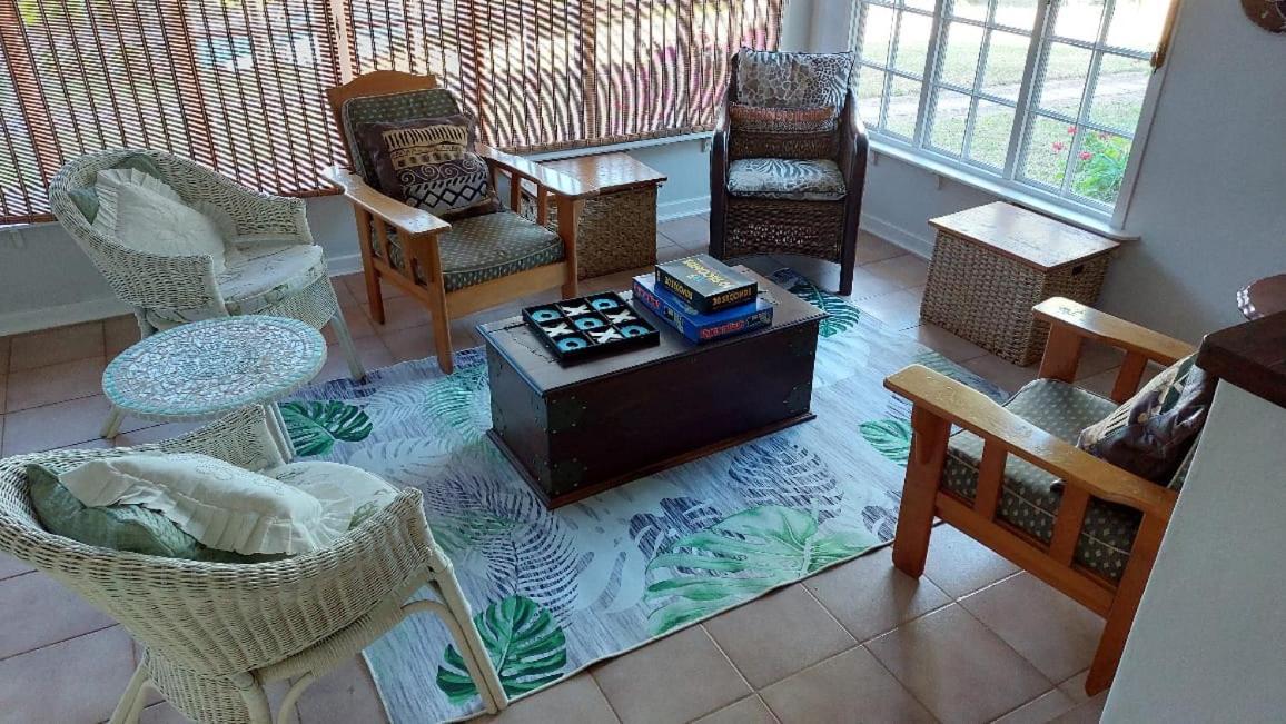 שלושלואי The Lake House מראה חיצוני תמונה
